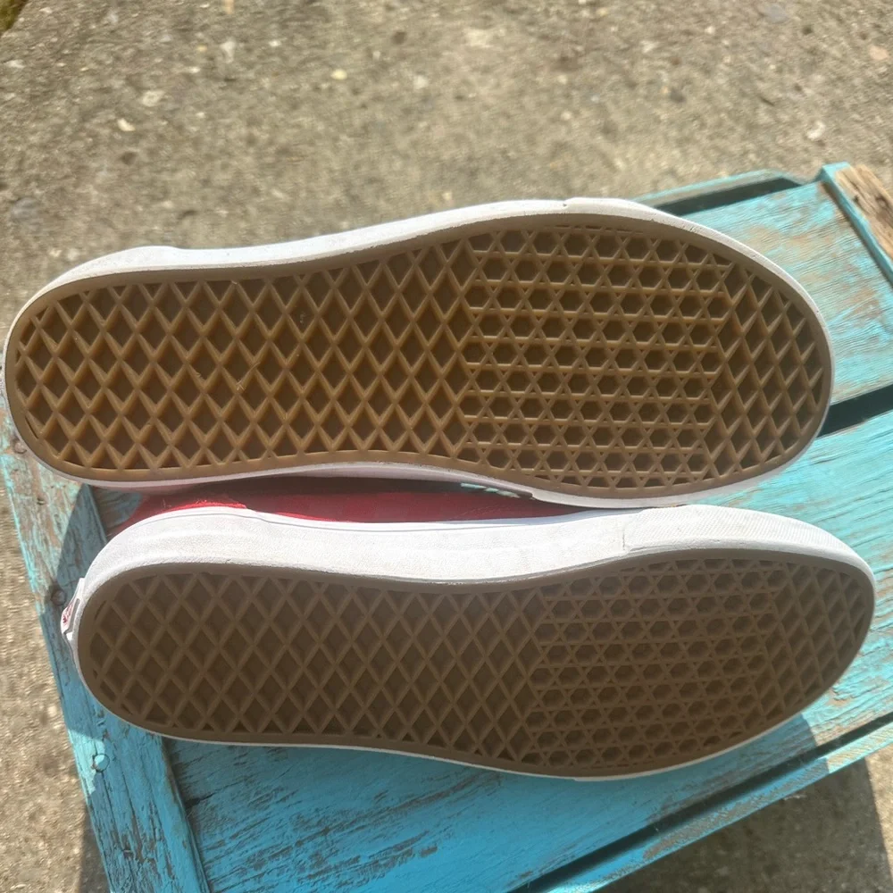 Vans Mens Size 11 Red Checkered Sneakers - Picture 2 of 7